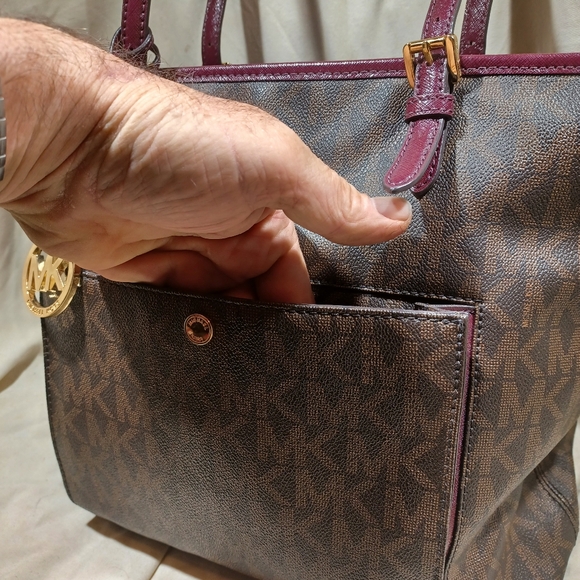 Michael kors tote - Picture 5 of 11